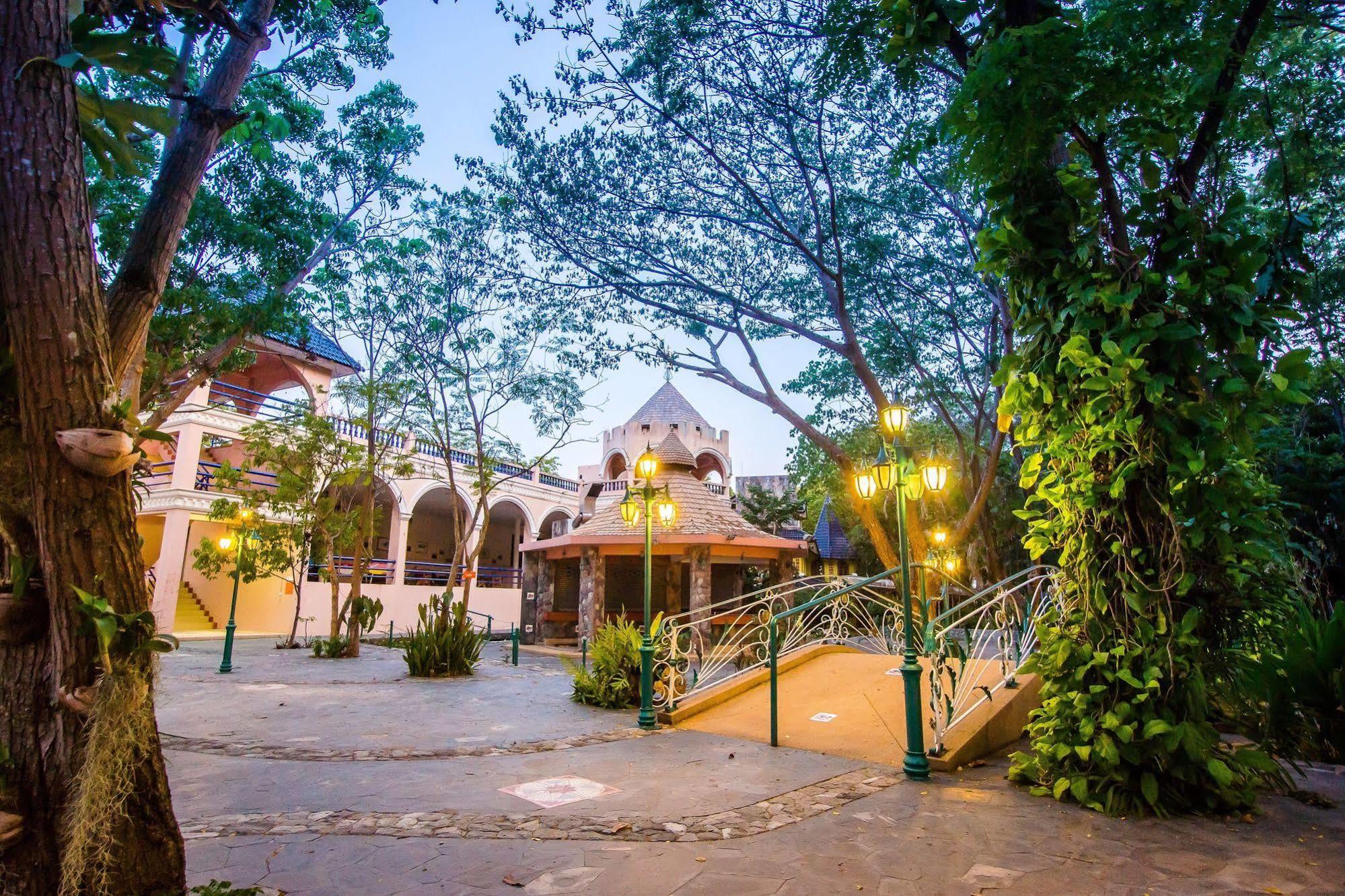 Horseshoe Point Pattaya Nong Prue Exterior photo